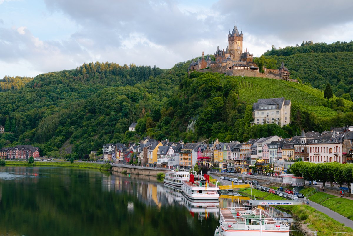 In the link below, Aubrey's European #Investment Manager, Sharon Bentley-Hamlyn, looks at the strengths of her #portfolio in the context of easing #inflation in #Europe and how this will benefit her growth orientated, bottom-up #stock selection process → aubreycm.co.uk/resources/why-…