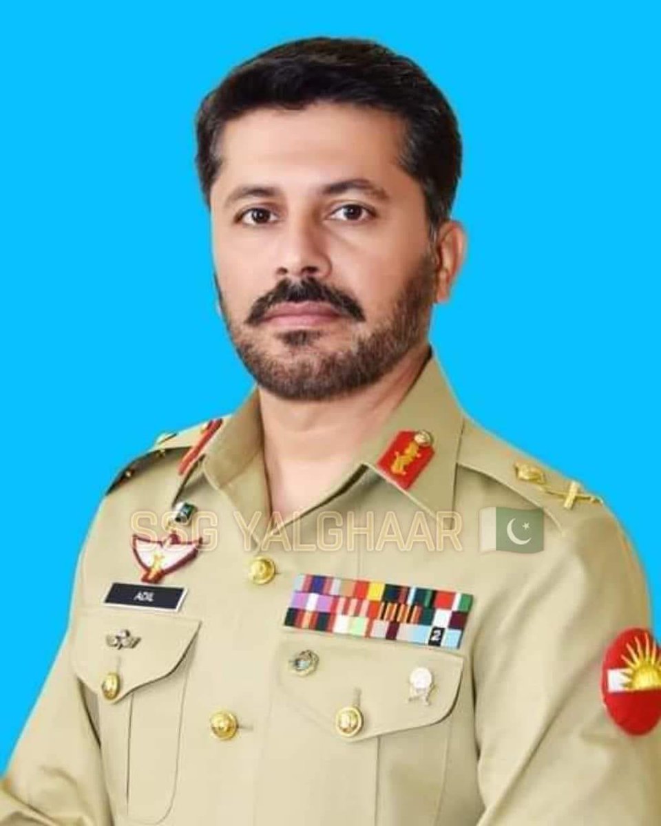 MuhammadAli_11's tweet photo. SSG GOC Maj General Adil Rahmani heading for the Supervision of the SSG Rescue operation

 #Battagram #accident #ISPR #PakArmy https://t.co/1cxtc1oe9G