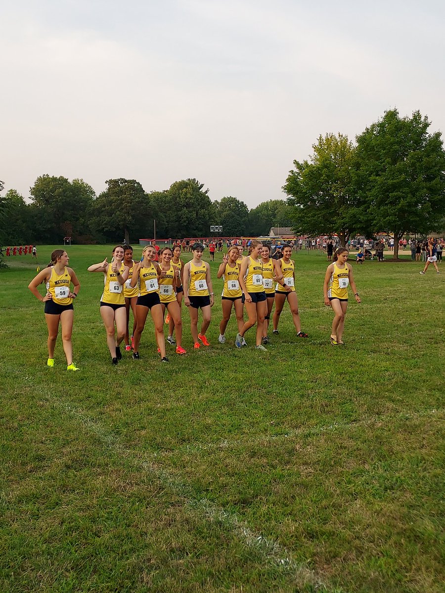 Neuqua Valley Girls' XCTF tweet media