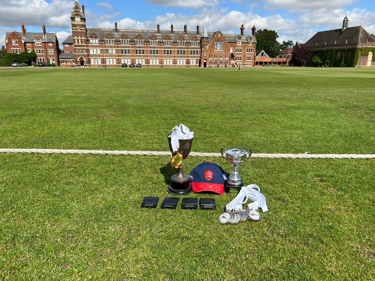 🏆 𝐔𝟏𝟐 𝐁𝐫𝐢𝐚𝐧 𝐓𝐚𝐲𝐥𝐨𝐫 𝐓𝐫𝐨𝐩𝐡𝐲 𝐅𝐢𝐧𝐚𝐥 

Today at @felstedschool is the U12 Brian Taylor Trophy Final 

<a href="/OakfieldParksCC/">Oakfield Parkonians</a> 🆚 <a href="/CoggyTownCC/">Coggeshall Town CC</a>

Live Score is available ▶️ essexcomps.play-cricket.com/website/result…