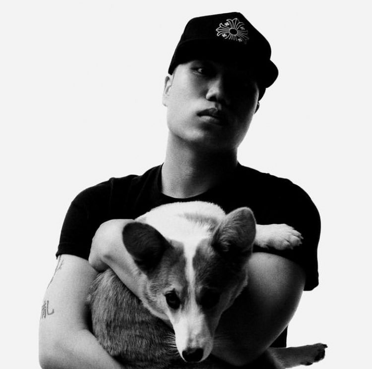 UOR_lovink's tweet photo. #NSWyoon アルバム[GRATEFUL]が8/22リリース。
自身初のフルアルバムで、 #jaypark や #Leellamarz , #tradaL などベテランから若手までが参加した。

#khiphop #kpop #kRandB
#skinnybrown #touchthesky #zenethezilla #injae #YLNForeign #streetbaby https://t.co/oxTmubyyrx