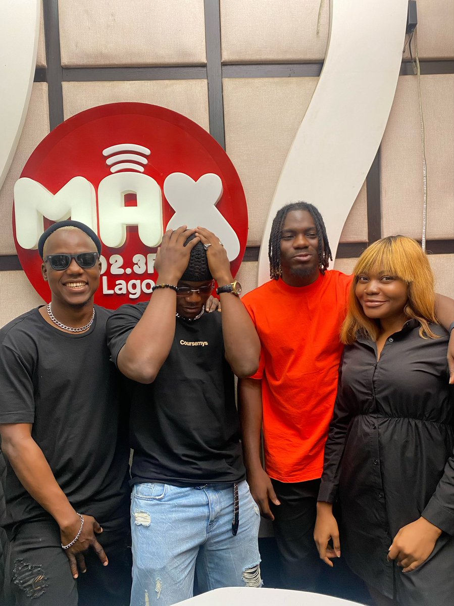 Max1023FM's tweet photo. It was vibe-filled moment today with amazing personalities @djvoyst and @dai_verse on the #maxhit show
Yet to listen to their latest hit titled Overload?๐ค
Go Stream Now ๐
.
.
.
#maxhits #djvoyst #daiverse #maxfm #newsongalert https://t.co/JE2QYbUZ7U