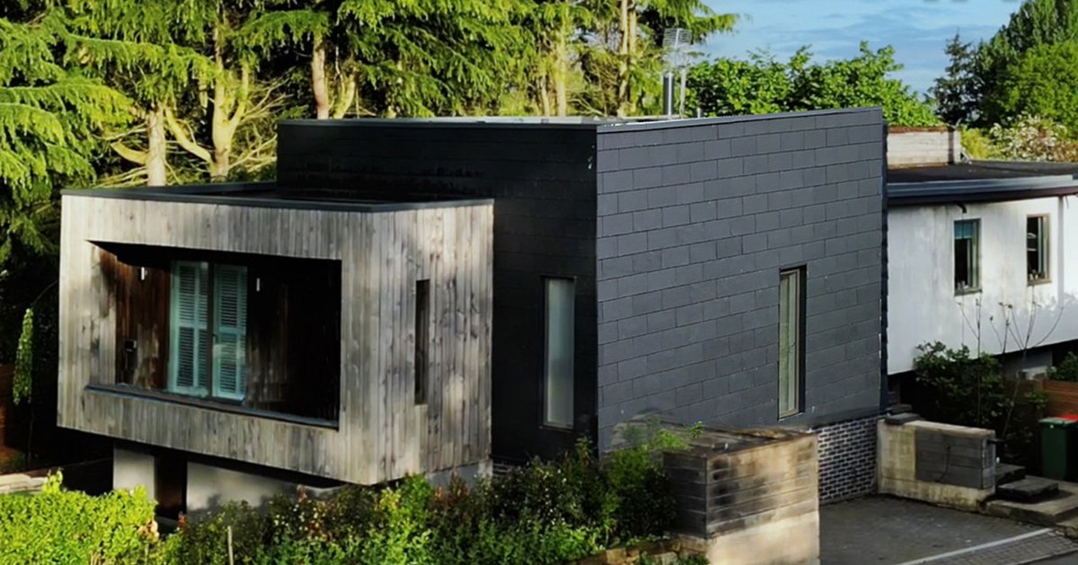 RIBAJ's tweet image. This architect has specified Cupaclad 201 Vanguard natural slate cladding to bring a modern aesthetic to his near zero-carbon home in Cheshire [AD] @CUPAPIZARRAS_en #ribajproducts #slatecladding #naturalslate ow.ly/xzhy50PuIFO