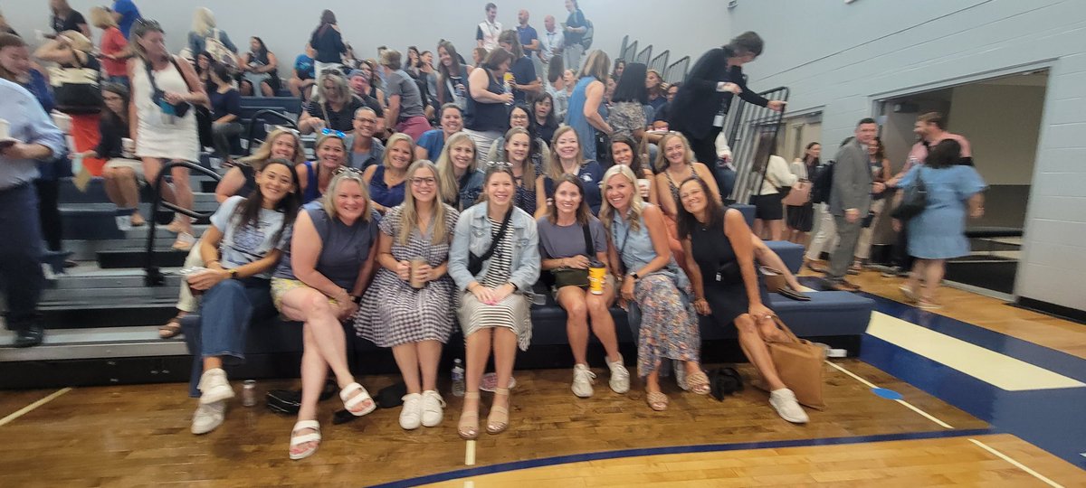 Effey Nassis tweet media