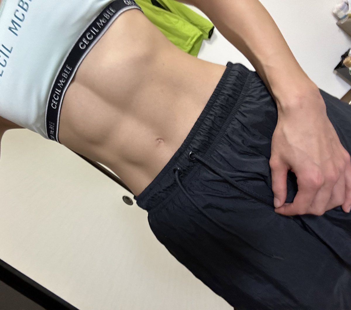 Naruru_8787's tweet photo. 戦闘力たかそう
#筋トレ
#筋トレ女子
#モチベーション
#腹筋女子
#減量期 https://t.co/1dx0AC9vtf