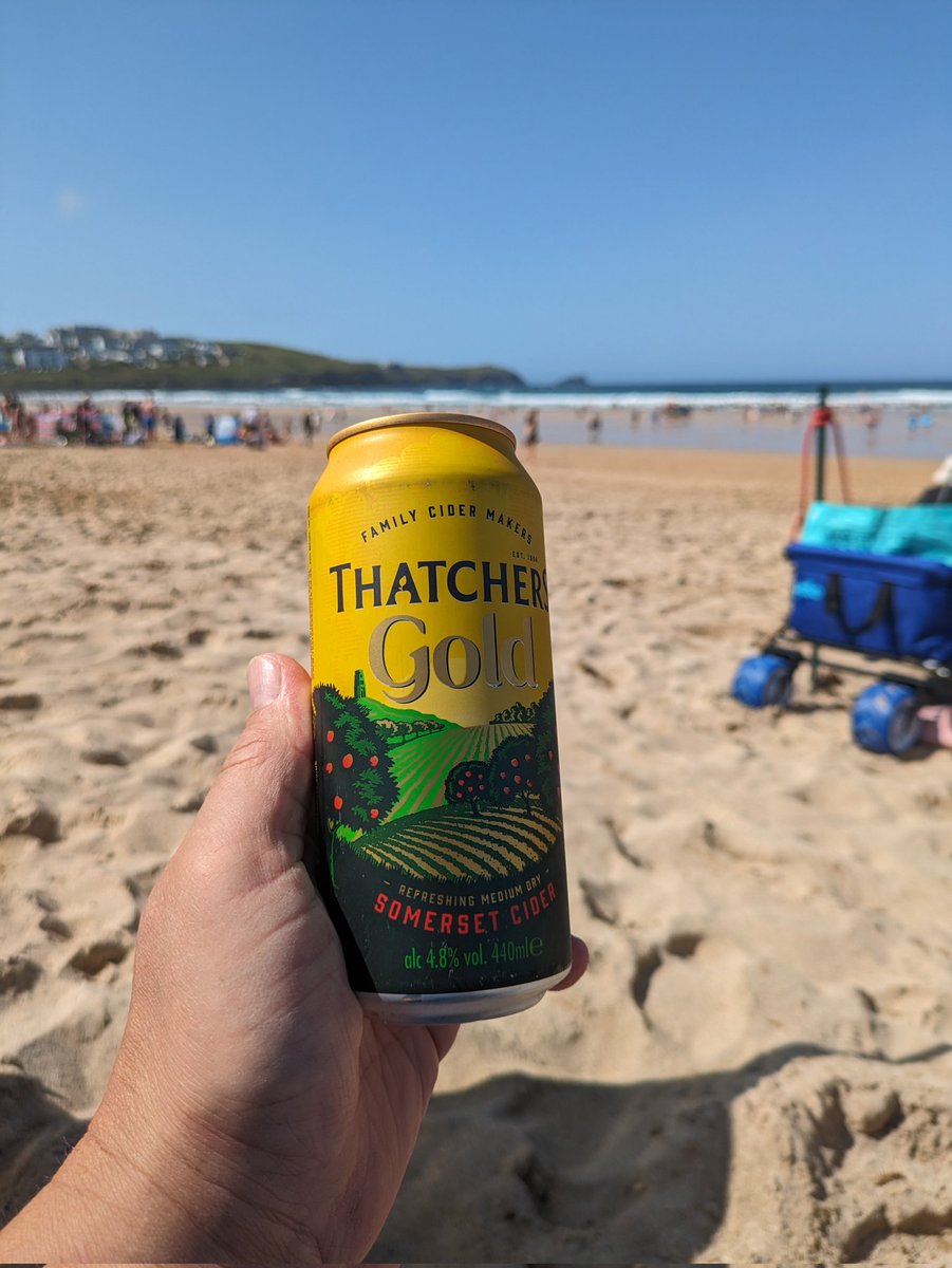 canarytom79's tweet photo. Perfect day for a Thatchers 🌞 #beachlife #cornwall #thatchers https://t.co/QHWcImLaB8