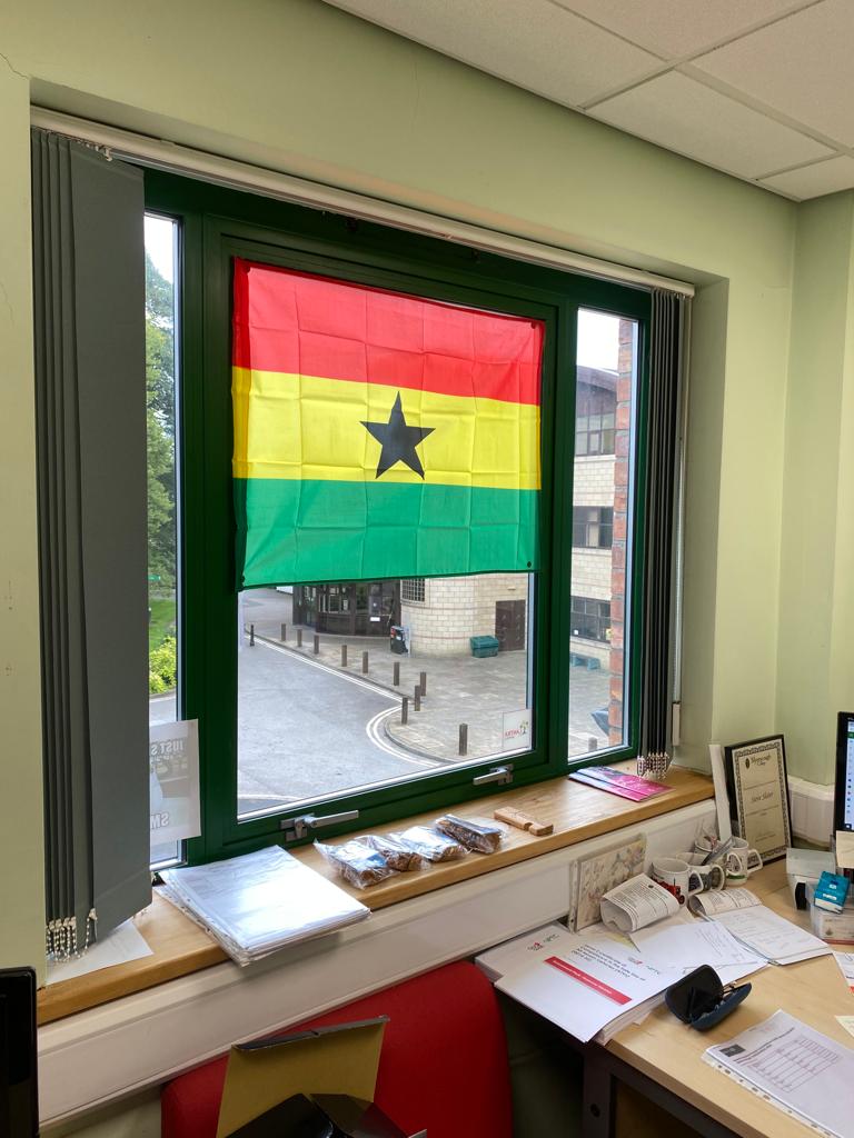 <a href="/MyerscoughColl/">Myerscough College & University Centre</a> proudly displaying their love for #Ghana! 
The <a href="/My_Apprentice/">Myerscough College</a> team are back to work in the🇬🇧after a successful week of training at Mere. Huge thanks to Steve, Stephen &amp; James for investing your time to improve #forestry skills &amp; benefit communities. #SDG4🇬🇭#jobs🌳