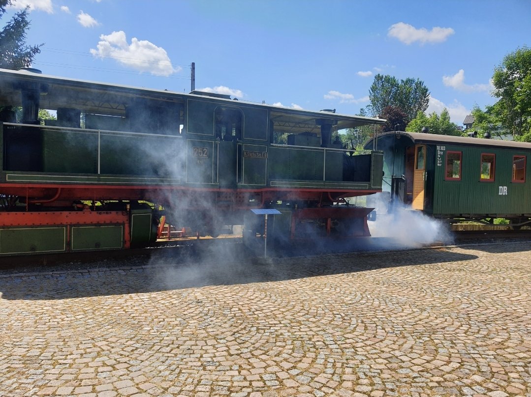 Stepney_Productions tweet media