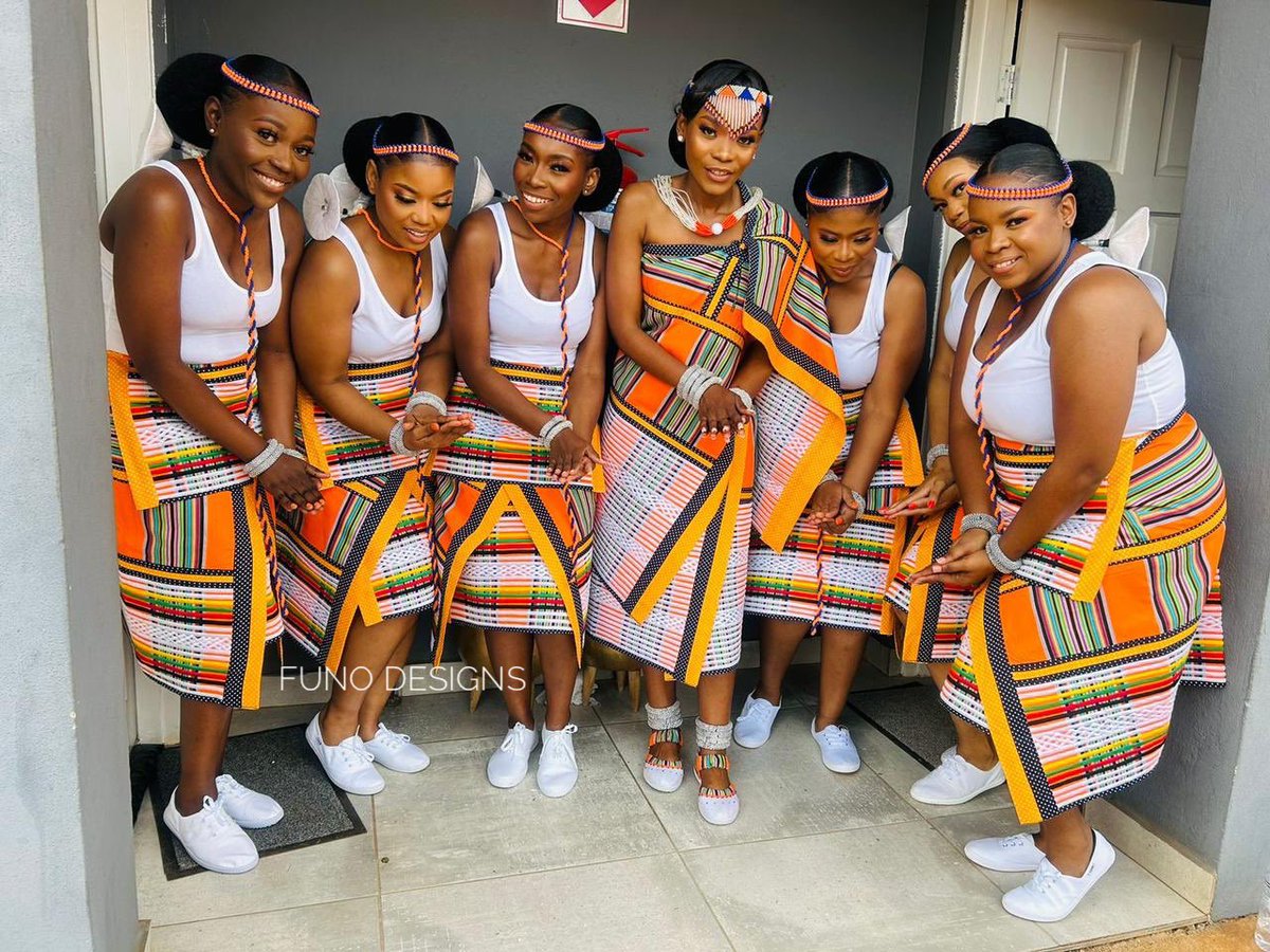 OurlivesMarket's tweet image. Ladies, you don't have to be Venda to wear these at your wedding, beautiful traditional Venda attire by @FunoDesigns 🌸