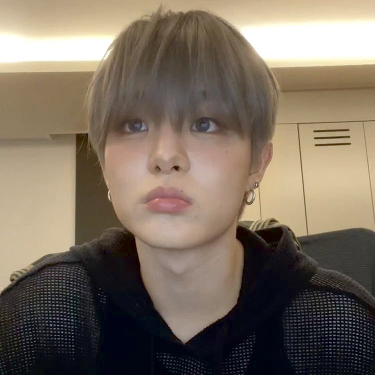 mulalaly's tweet photo. : เจ็บเมื่อไหร่ก็โทรมานะโทรมา ~

: ไม่โทรอะโทรทำไมโทรเพื่อ

: เอ่อ เธอเค้าขอโทษครับ https://t.co/ytLWaOSeqG