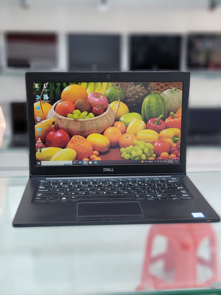 mainpointelect's tweet image. Efficiency meets portability with the Dell 7290 laptop! 💼💻 Equipped with an 8th Gen Core i5 processor, 8GB RAM, and a speedy 256GB SSD, it's your multitasking companion. The 12.5-inch display delivers crisp visuals on the go. 📚🚀 #Dell7290 #mainpoint #PortableProductivity