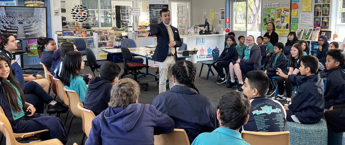 liliDcruz's tweet photo. Exciting day @WarwickFarmPS as we welcomed our distinguished guest, Ms. Dai Le MP who joined Mr Beckett for our Parliamentary Education Office Program! Most memorable & contextualised learning about our government in action @dai_le @KMulder19 #Democracy #FowlerCommunity https://t.co/K00WzHpJpX
