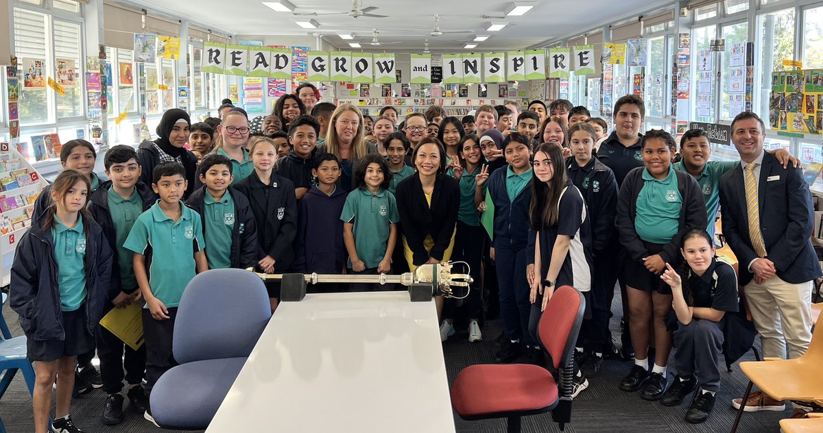 liliDcruz's tweet photo. Exciting day @WarwickFarmPS as we welcomed our distinguished guest, Ms. Dai Le MP who joined Mr Beckett for our Parliamentary Education Office Program! Most memorable & contextualised learning about our government in action @dai_le @KMulder19 #Democracy #FowlerCommunity https://t.co/K00WzHpJpX