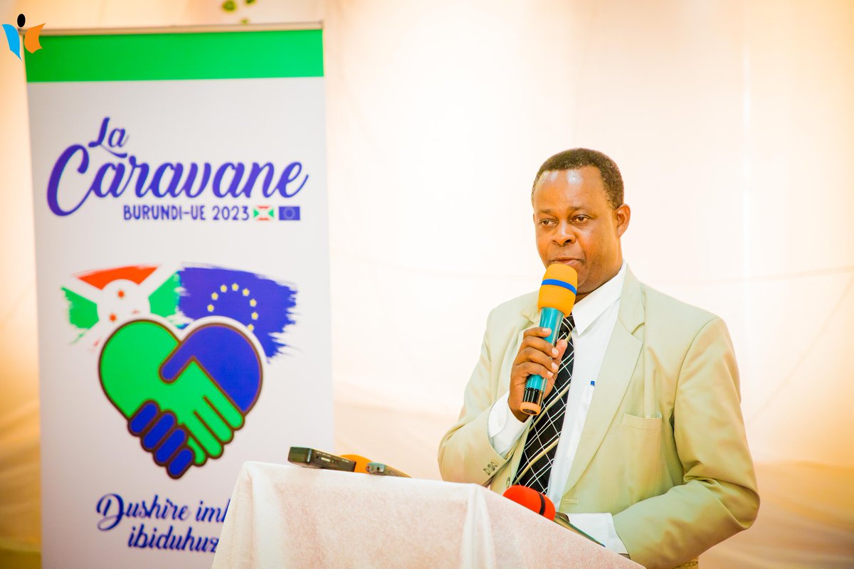 MagazineJimbere's tweet image. 🗳️ Les étudiants de l'@UPGBurundi se familiarisent progressivement à l'espace #IdeasBox. De janvier à juillet 2023, plus de 4.000 visiteurs ont fréquenté cet espace

📚 "Non seulement cet espace est utile pour les étudiants, mais il l'est aussi pour les professeurs qui y passent