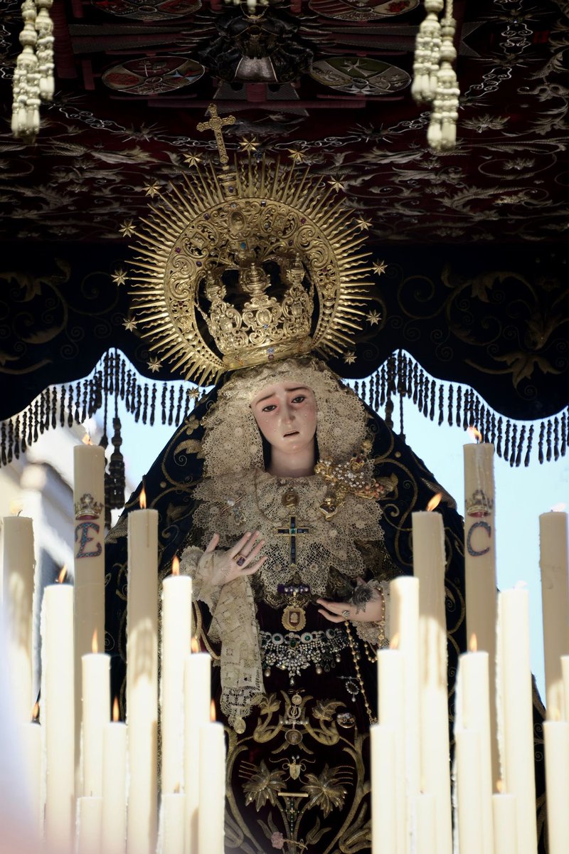 Hermandad de la Sagrada Cena tweet media