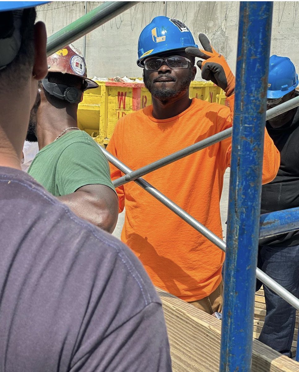 P2ATrades's tweet image. P2A Navigator Graduates Michael &amp;amp; Johnny putting in work 💪🦺 #local79