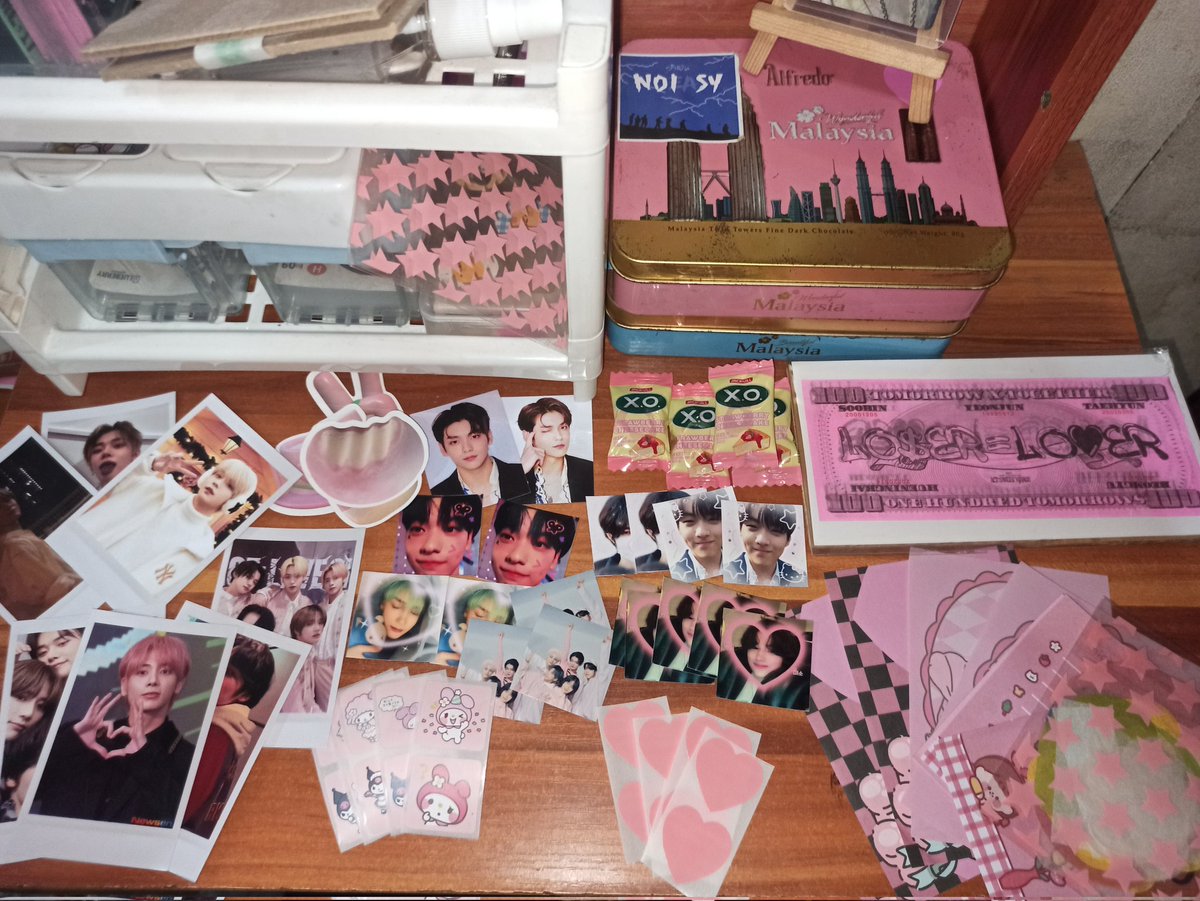 jenlisa5ever's tweet photo. @cloudkeu-#fromcloudkeu/#eshangmails
just received my hyuka backstage pc^_^ thank you so much po!!! until our next transact^_^
huhuhuhu daming freebies tysm poo>.< https://t.co/EfmDcRJqYL