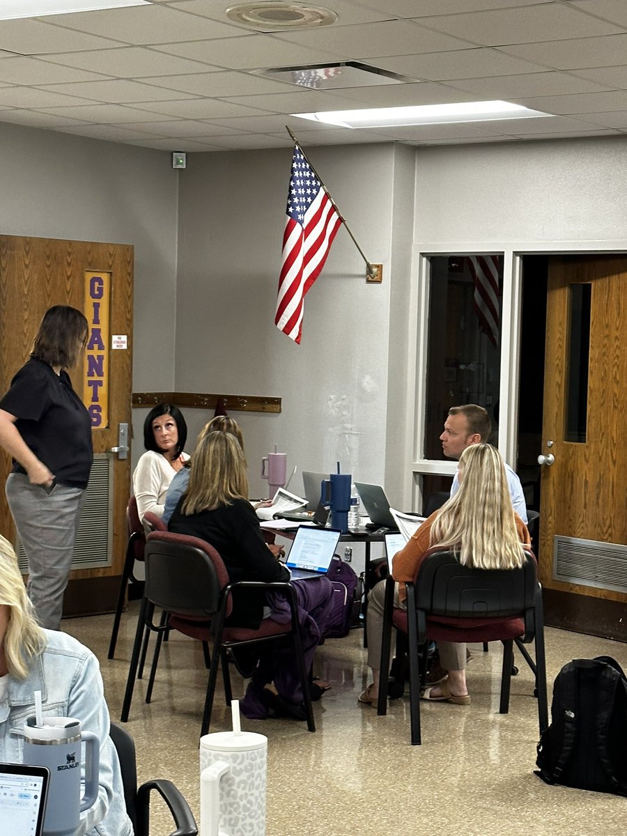 5loriline's tweet photo. Spending the day in Marion with these amazing administrators &amp; instructional coaches was a great way to spend a Monday! They were diving into day #3 of @NIETteach evaluation training so they can #growteachers to #growstudents!  Great facilitation @MelissaABlossom https://t.co/WQ9xKuoHFC