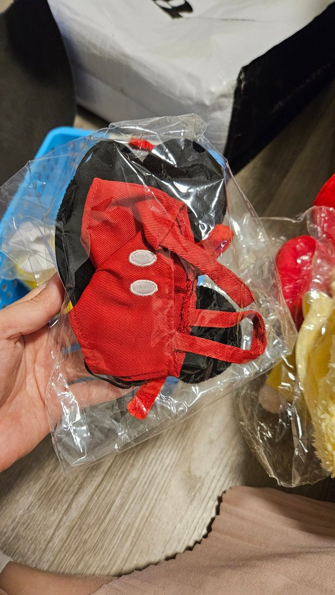 cutebtsot7's tweet photo. Selling jimin doll for $50USD. Including the outfits and shoes. DM if interested. https://t.co/NTO99E6Gdk