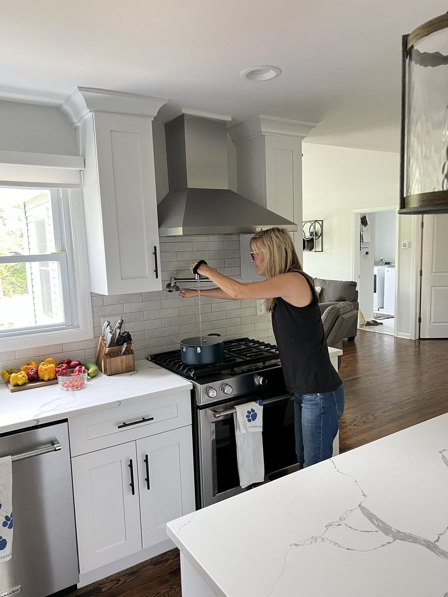 Everyone who knows me knows I LOVE my pot filler.  It was an absolute MUST when I renovated my kitchen.

Is a pot filler really necessary in a kitchen or are there efficient alternatives for filling pots and pans with water? 

Leave a comment with your thoughts.