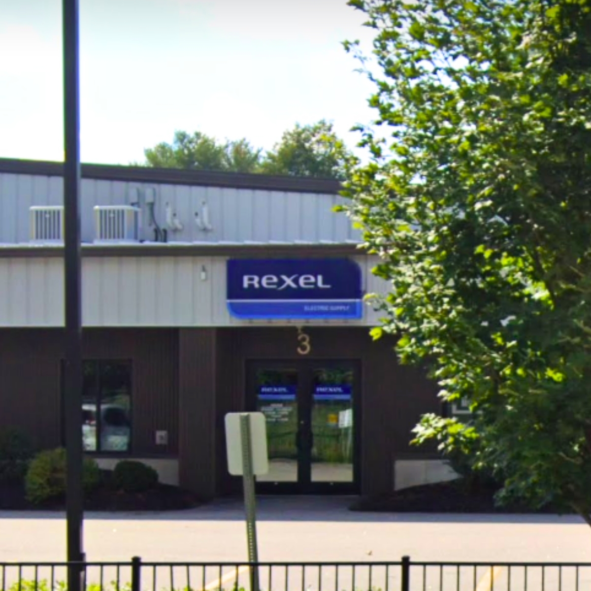 warmupinc's tweet image. Our #retailerspotlight goes to Rexel USA in Concord, NH! #underfloorheating #heatedfloors #floorheat
