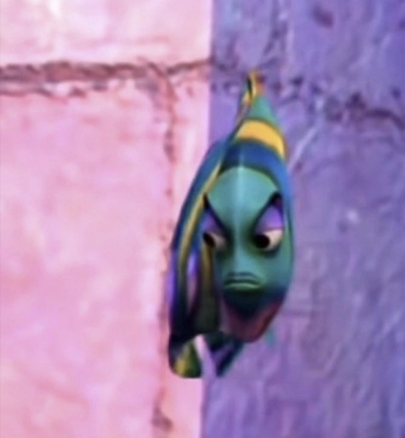 "disimula q te cae mal"

mi cara: