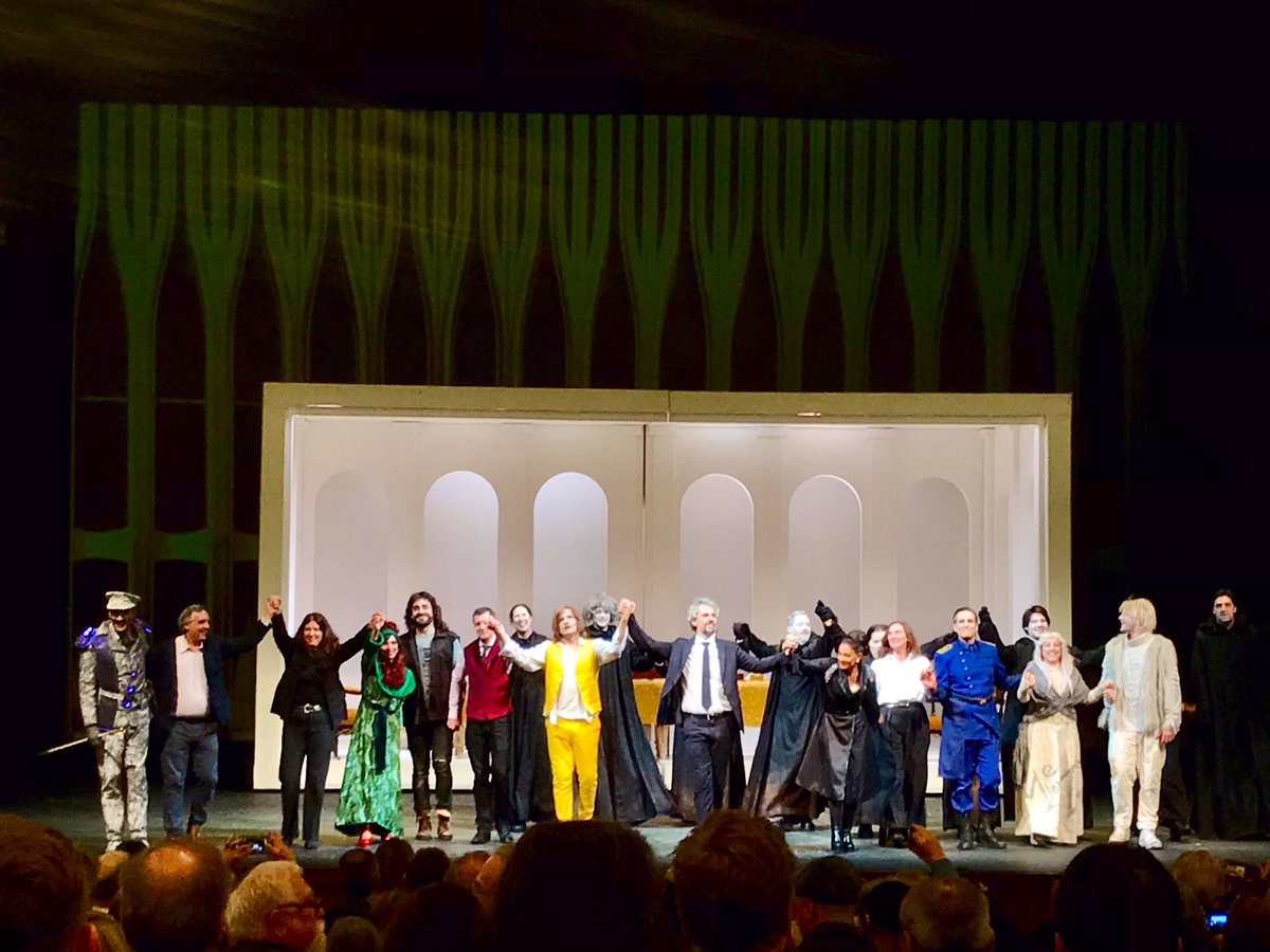 Espectacular la Ópera Don Giovanni presentada anoche en el Teatro Solis <a href="/TeatroSolis/">Teatro Solís</a> de #Montevideo