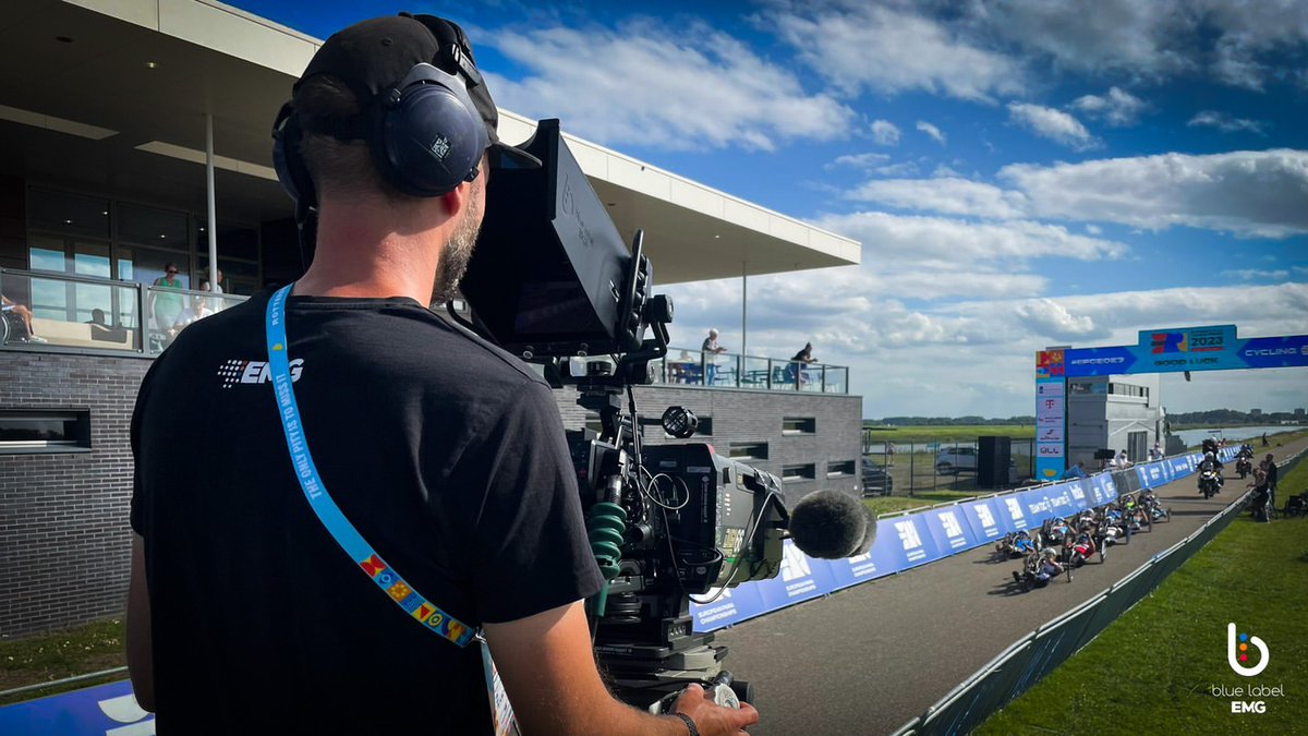 Vislink's tweet image. Sports, events? For #livestream or #broadcast? Our #MobileViewpoint #bondedcellular  #WirelessCamera links are always a good idea!

@broadcastrental #EMGBlueLabel #EPC2023 #cycling #paracycling #TVcrew #behindthescenes