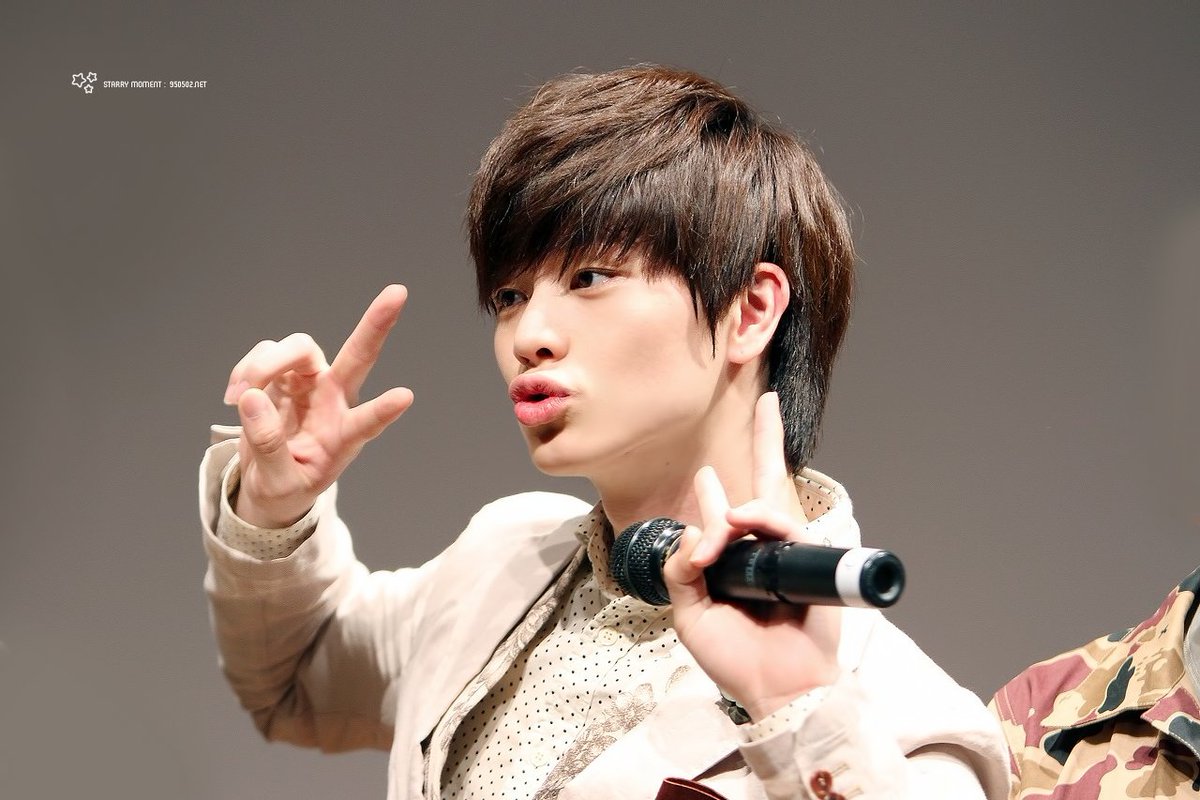 nyongcandy's tweet photo. 뇽사탕 뽀뽀맛~🍬
#비투비 #육성재 #성재
#YOOK_SUNGJAE https://t.co/bzljkHDi6K