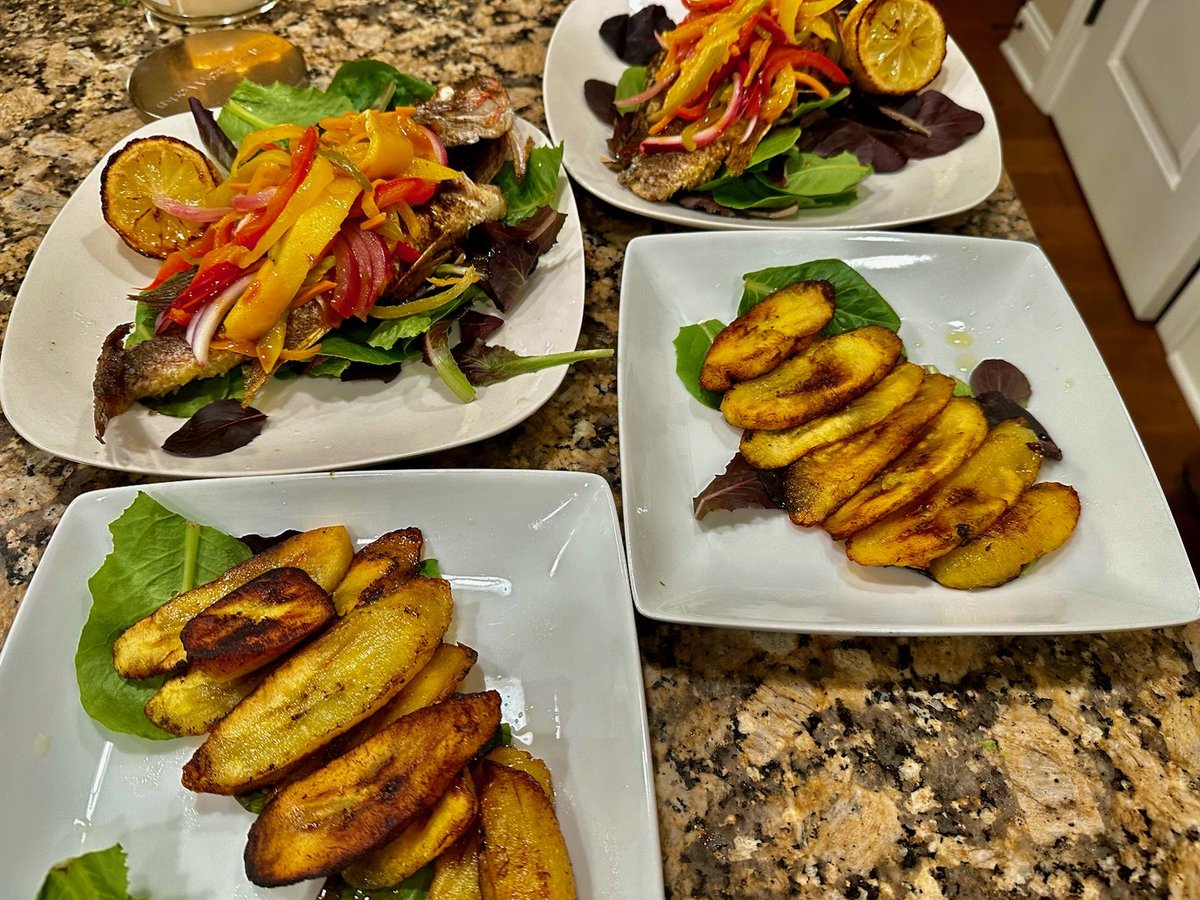 chef_anthony0's tweet photo. Fried-Red Snapper with Mango Escovitch with Fried Plantains https://t.co/8HgLml7uCo
