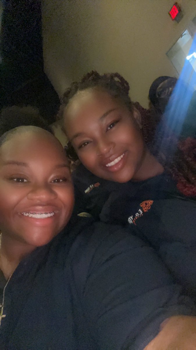 Imperfect_Jayyy's tweet photo. The Tigers are in the TIGER DEN TODAY!!!! 🥳🥳🥳 #EOYoung #ExperienceVCS https://t.co/X0v0ekH4Dv