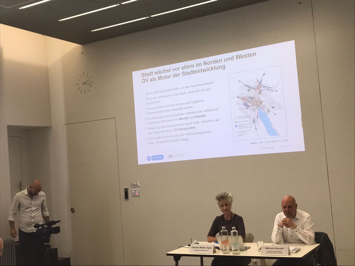 michaelbaumer's tweet image. Heute habe ich mit #CarmenWalkerSpäh über den ÖV-Ausbau in der @stadtzuerich informiert. Die Tramtangente Nord ist ein wichtiger Baustein des geplanten Ringsystems rund um das Stadtzentrum. Kurzfristig setzen wir in Zürich Nord mehr Busse ein.
stadt-zuerich.ch/vbz/de/index/d…
