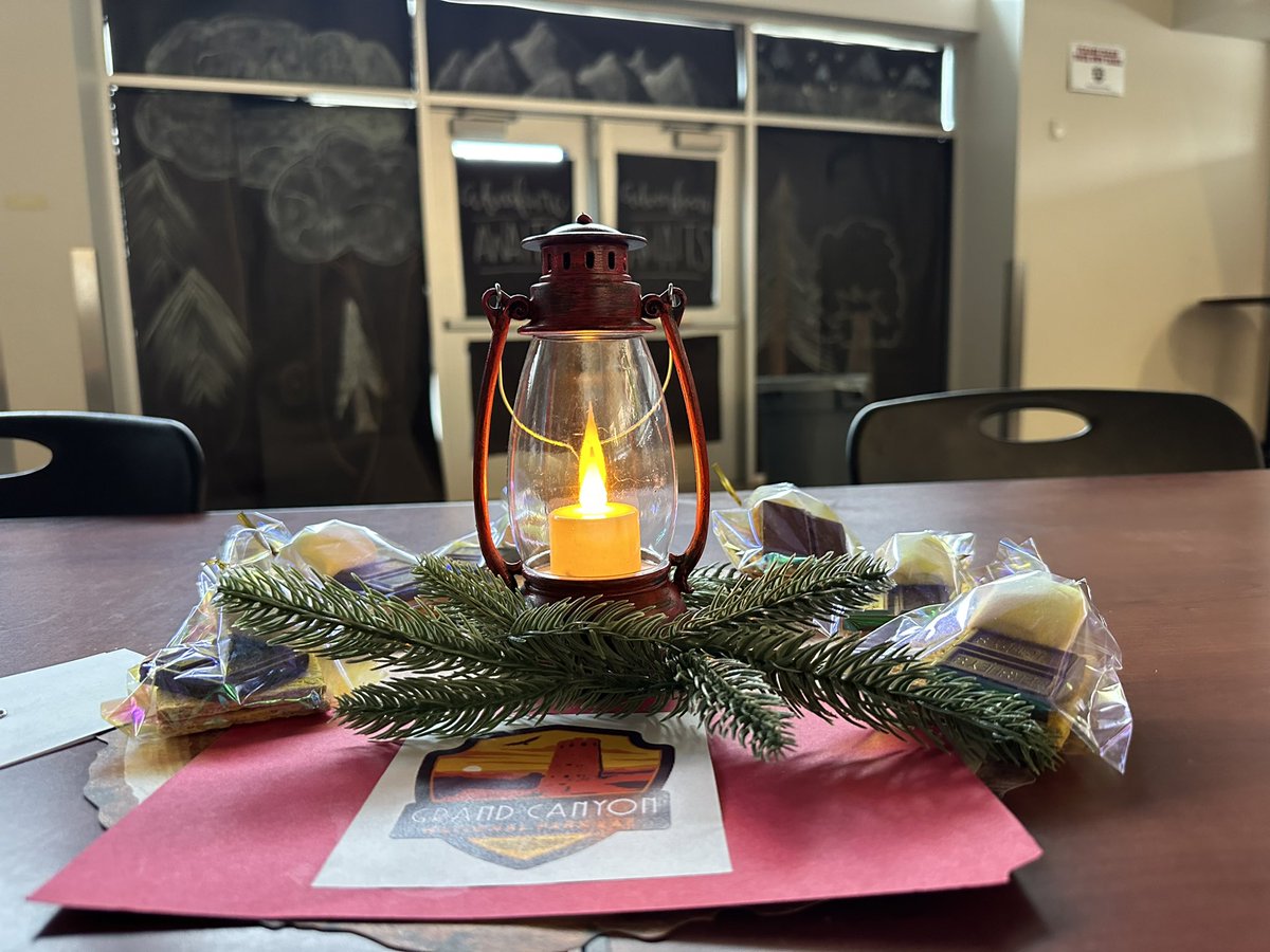 CHS_ORourke's tweet image. Yesterday was a great day - staff came back and it was so nice to see everyone. The team worked hard preparing the room  for an “adventurous” year-folks got to reconnect. My girl Beth burned the midnight oil setting up the food-overall it was a great day
#papermakers #appreciate