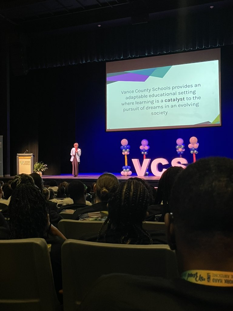 AYCOCKSCHOOL's tweet image. We are ready for a great year! It’s Showtime! #ExperienceVCS