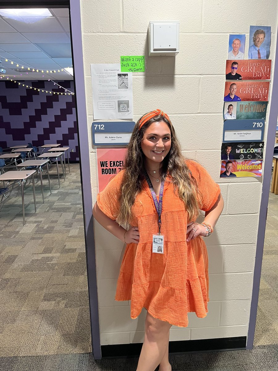 Wishing these first year teachers their BEST day as they start their career at PKMS!!!