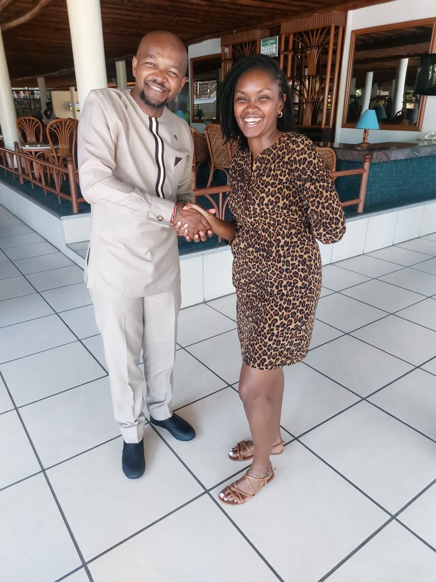 KevinOsidoEsq's tweet photo. With @SilantoiSuzanne, CECM Health, Wellness &amp; Nutrition, Nairobi City County Government during the  Health Management Boards Induction Workshop.
@CGW_Kenya @NairobiCityGov @Amref_Worldwide @USAID @FordFoundation @USAIDKenya @MOH_Kenya @KenyaGovernors #EffectiveHealthGovernance https://t.co/5203chiszn
