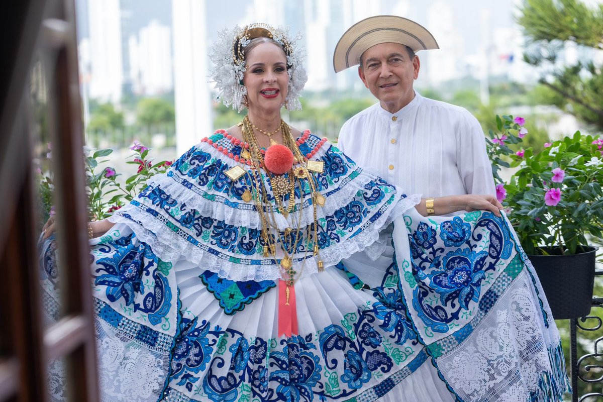 Orgulloso de ser panameño, de las cutarras, el sombrero pinta’o y el traje típico más bonito del mundo. El Folklore es riqueza de tradiciones y cultura, la música, danzas y leyendas que conectan nuestro pasado con el presente, las raíces que nos representan. 🇵🇦 #DíaDelFolklore