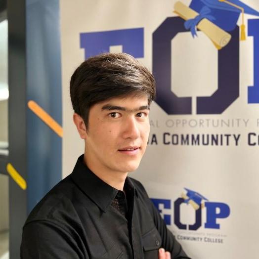 Student Spotlights are back! In August of 2021, Sharif Jafari's family left Afghanistan amidst chaos to seek a better life. Now, he's working towards becoming a civil engineer at OCC with help from EOP. Read his incredible story! sunyocc.edu/news/student-s…