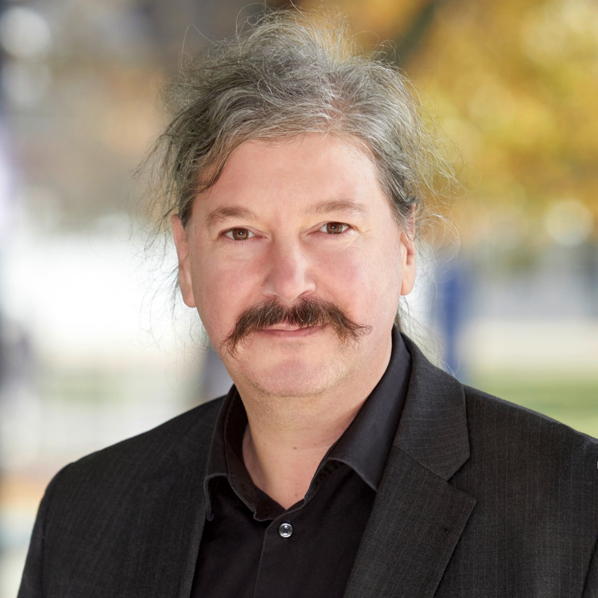 Congrats to Marc-Thorsten Hütt, professor of computational systems biology for being awarded a prestigious fellowship at @HIAS_Hamburg! 🎉 Click to read more ➡️tinyurl.com/w9ejxzjk