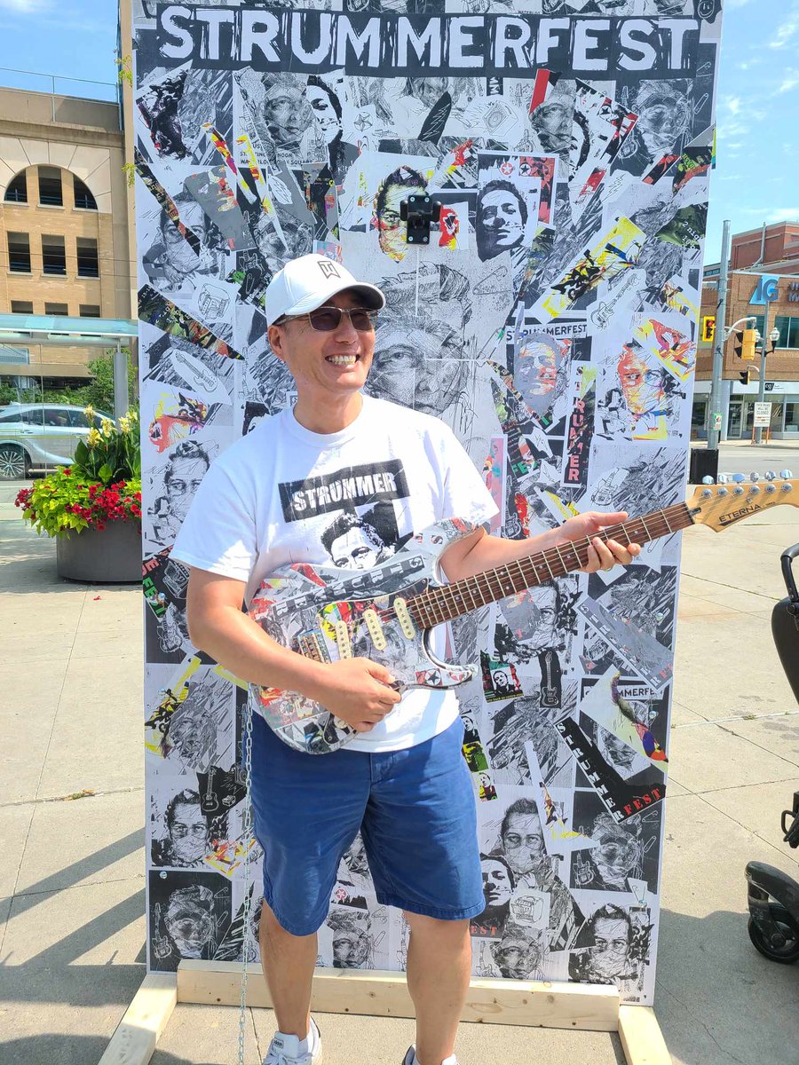 Strummerfest's tweet photo. More #Strummerfest #selfie fun. https://t.co/IGiuGuQcF6
