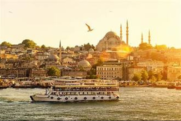 🌄 Seize the day, adventurers! Life's too short to stay in one place. 🌍 

Immerse yourself in the breathtaking beauty of Istanbul, the heart of Europe. 

Let's explore the vibrant cultures and stunning landscapes

#CrystalsTravels #AdventureAwaits #TravelIstanbulEurope #JustGo