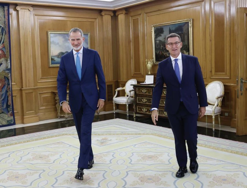 Agradezco a S.M. el Rey su decisión de nombrarme candidato a la Presidencia del Gobierno.

Daremos voz a los más de 11 millones de ciudadanos que quieren cambio, estabilidad y moderación con un Gobierno que defienda la igualdad de todos los españoles.