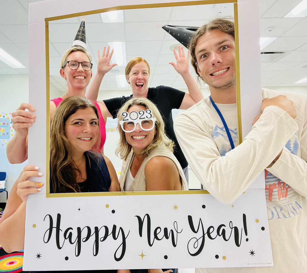 The Longfellow 3rd grade team has been hard at work this New (school) Year’s Eve and we are counting down til we get to celebrate the start of a great year with our new group of students! 🥳 #oakpark97 #longfellowbears #WeAreD97 <a href="/SassettiGrade3/">Mr. Sassetti's 3rd Grade</a> @golemes_utter