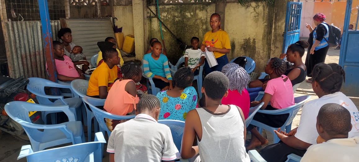 SrhKenya's tweet photo. We had a health gossip with young women at Mishomoroni Junda ward on HIV prevention medicines such as pre-exposure prophylaxis (PrEP) and post-exposure prophylaxis (PEP), which are taken to prevent transmitting HIV to others.
@MombasaYACH 
@one2oneKE https://t.co/OwDN4Oh0Sr
