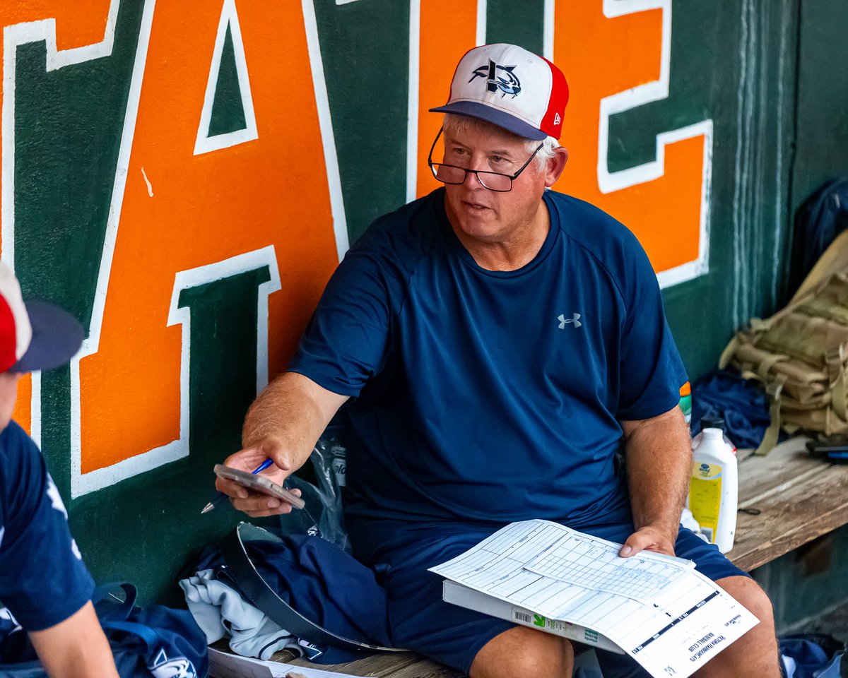 HarbourCats's tweet photo. The HarbourCats are pleased to announce that Pitching Coach Scott Anderson has been signed to a 2-year extension and will be back with the team for the 2024 &amp; 2025 seasons!
FULL STORY:  https://t.co/EPLnSyI1Gw
#Baseball #YYJ #WCL #HarbourCats #YourSummerLivesHere #DoSomethingCool https://t.co/CCZrnC0Yma