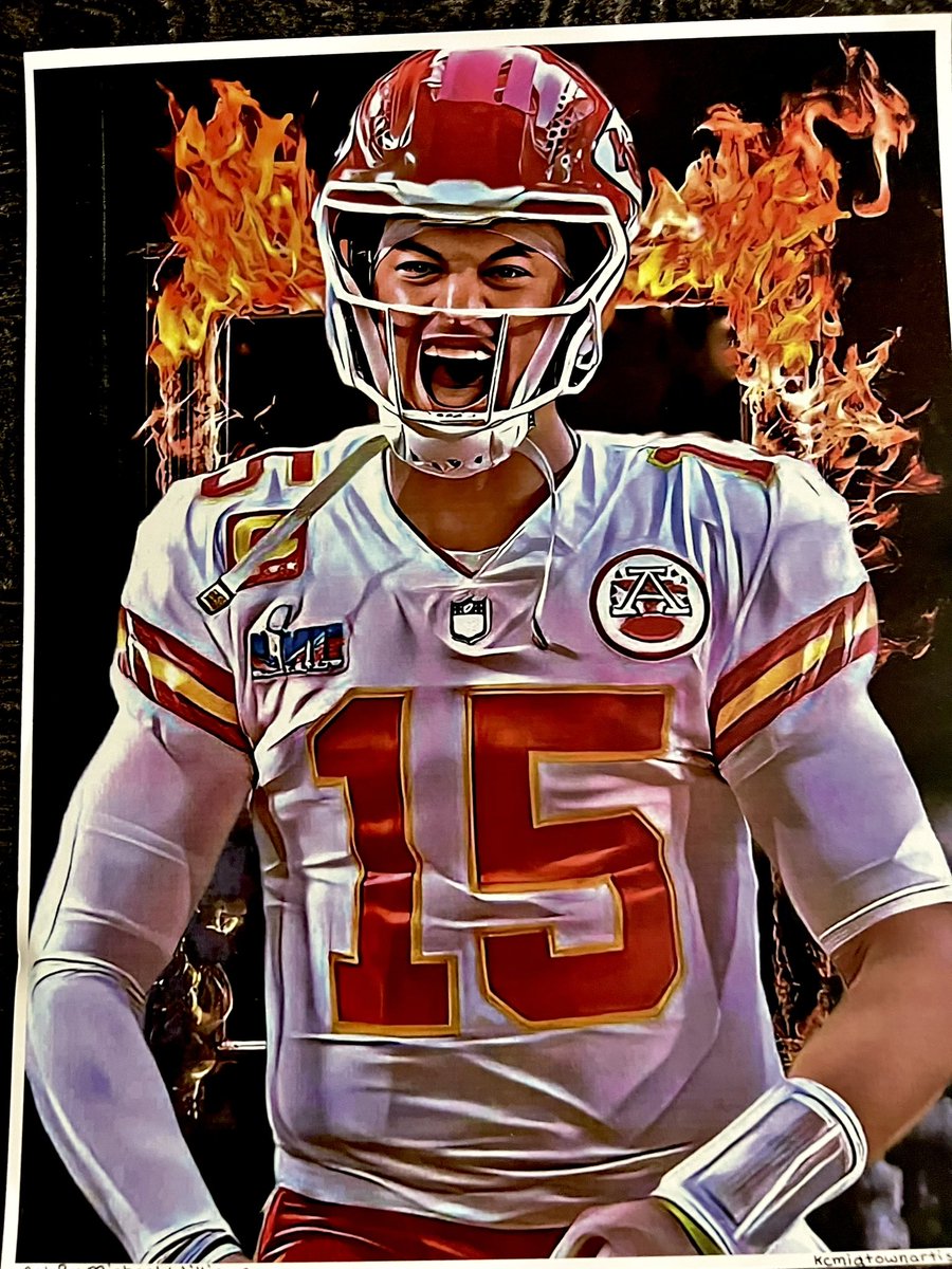 JBside13's tweet photo. Giveaway time #ChiefsKingdom 🚨 

FollowME + @kcmidtownartist &amp; RT♻️this post for your chance to win 2 art prints of 15 &amp; 10 created my Michael. 

Winner 🗣️🗣️on Monday 8/28! 🏈 https://t.co/75t2oTX8rO