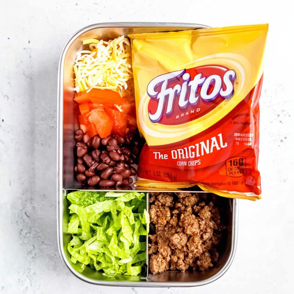 LunchBots tweet media