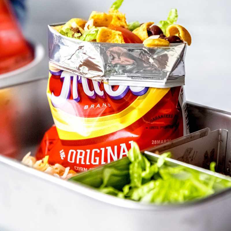 LunchBots tweet media