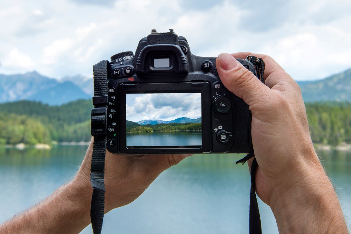 Get started in digital photography this fall. tomboloinstitute.com/courses/digita…