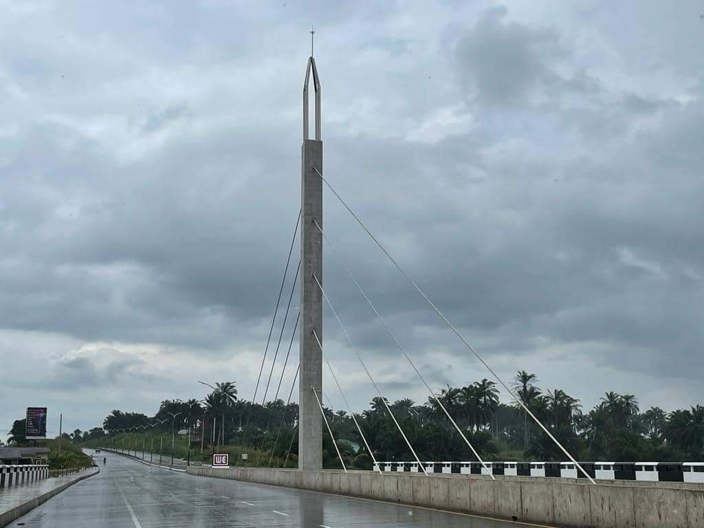Etinan Village in Akwa Ibom State, Nigeria.

Akwa Ibom State is the cleanest state in Nigeria. It has some of the best roads in Nigeria.

It is an oil rich state.